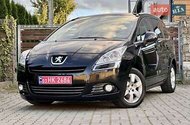 Микровэн Peugeot 5008 2012 в 