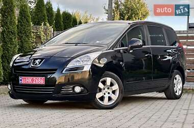 Микровэн Peugeot 5008 2012 в 