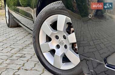 Микровэн Peugeot 5008 2012 в 