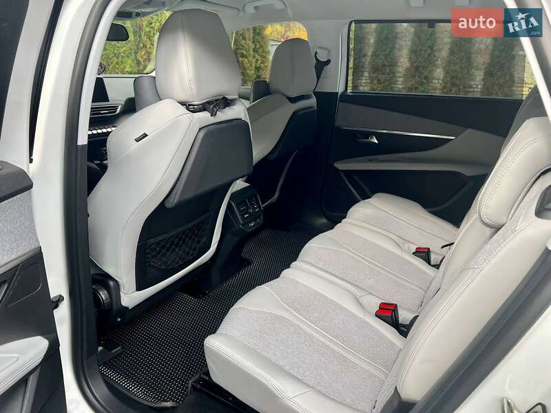 Позашляховик / Кросовер Peugeot 5008 2017 в Полтаві фото 67 Позашляховик / Кросовер Peugeot 5008 2017 в Полтаві