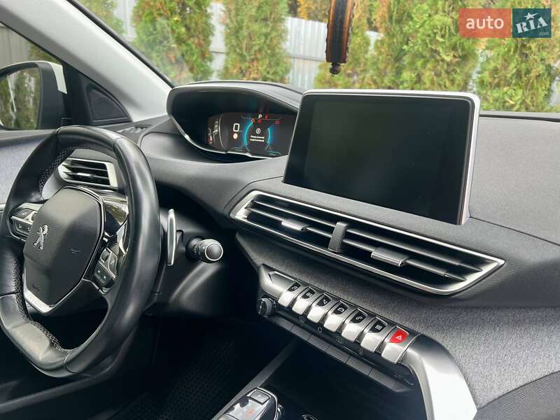Позашляховик / Кросовер Peugeot 5008 2017 в Полтаві фото 82 Позашляховик / Кросовер Peugeot 5008 2017 в Полтаві