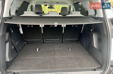 Внедорожник / Кроссовер Peugeot 5008 2017 в 