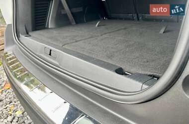 Внедорожник / Кроссовер Peugeot 5008 2017 в 