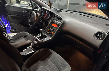 Микровэн Peugeot 5008 2010 в 