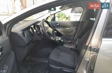 Микровэн Peugeot 5008 2010 в 
