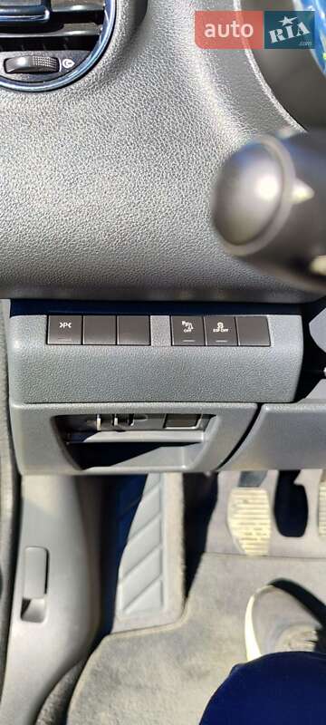 Мікровен Peugeot 5008 2011 в Чернівцях фото 13 Мікровен Peugeot 5008 2011 в Чернівцях