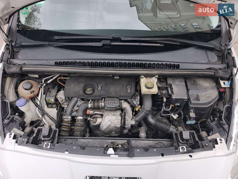 Микровэн Peugeot 5008 2011 в Дубно фото 22 Микровэн Peugeot 5008 2011 в Дубно