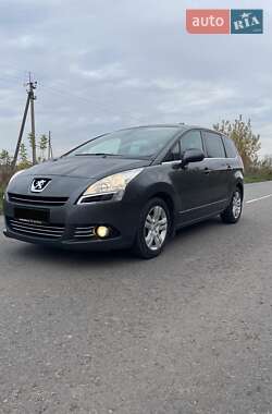 Микровэн Peugeot 5008 2010 в Ровно