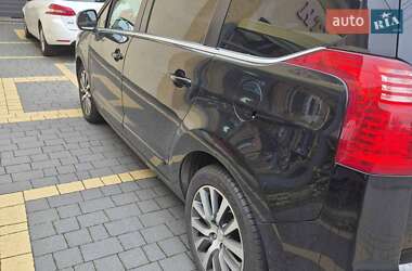 Микровэн Peugeot 5008 2014 в 