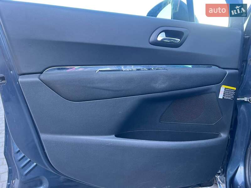 Микровэн Peugeot 5008 2012 в Львове фото 15 Микровэн Peugeot 5008 2012 в Львове