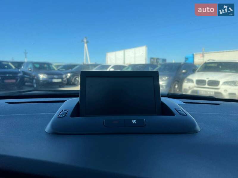 Микровэн Peugeot 5008 2012 в Львове фото 25 Микровэн Peugeot 5008 2012 в Львове