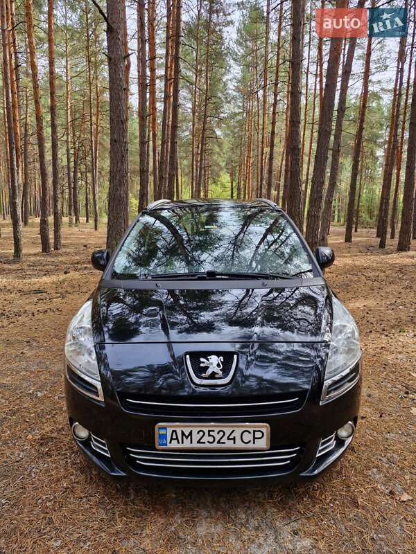 Peugeot 5008 2012 Peugeot 5008 2012