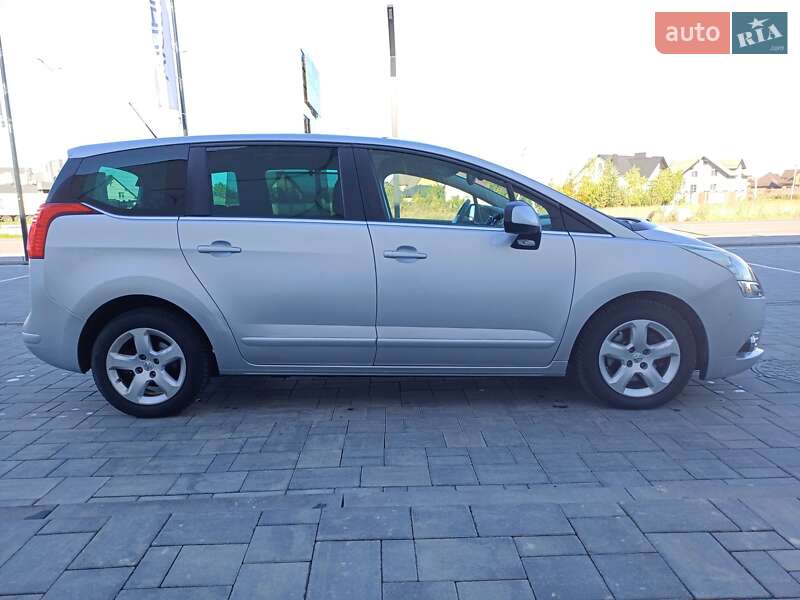 Мікровен Peugeot 5008 2010 в Луцьку