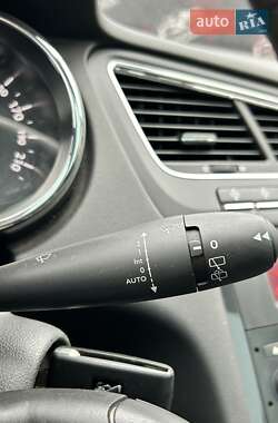 Микровэн Peugeot 5008 2013 в 