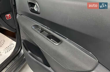 Мікровен Peugeot 5008 2011 в  фото 44 Мікровен Peugeot 5008 2011 в