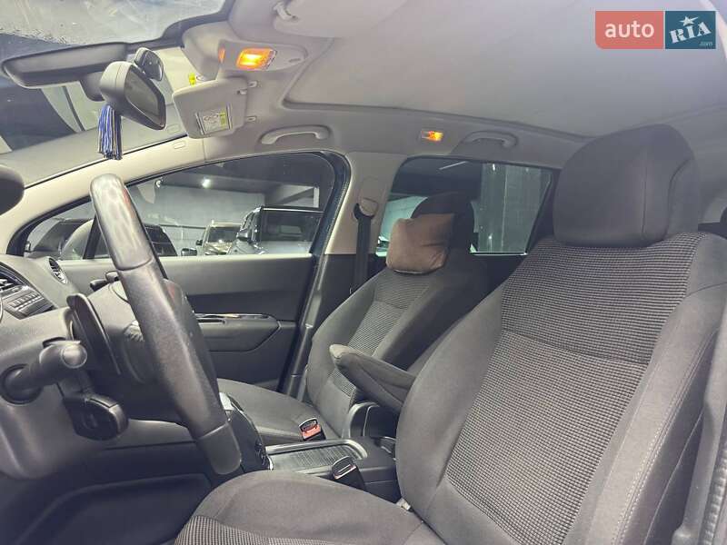 Микровэн Peugeot 5008 2014 в Черновцах фото 8 Микровэн Peugeot 5008 2014 в Черновцах