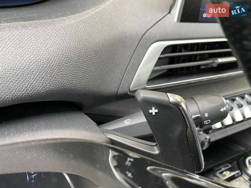 Позашляховик / Кросовер Peugeot 5008 2018 в Хмельницькому фото 26 Позашляховик / Кросовер Peugeot 5008 2018 в Хмельницькому