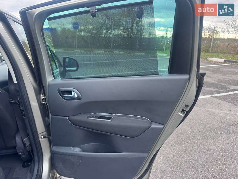 Микровэн Peugeot 5008 2010 в Ровно фото 22 Микровэн Peugeot 5008 2010 в Ровно