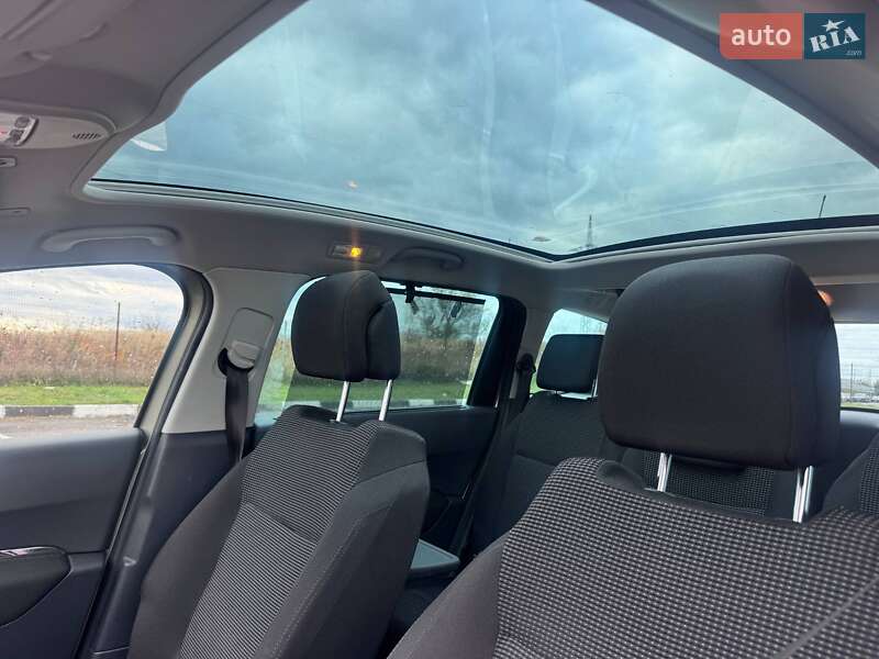 Микровэн Peugeot 5008 2010 в Ровно фото 27 Микровэн Peugeot 5008 2010 в Ровно