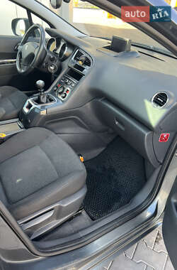 Микровэн Peugeot 5008 2009 в 