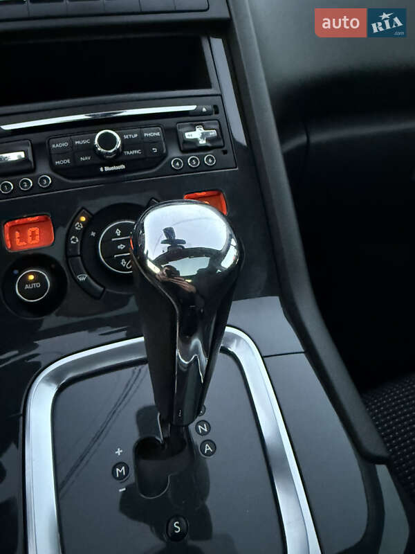 Микровэн Peugeot 5008 2014 в Калуше фото 36 Микровэн Peugeot 5008 2014 в Калуше