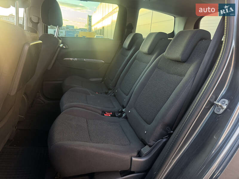 Микровэн Peugeot 5008 2013 в Ивано-Франковске фото 23 Микровэн Peugeot 5008 2013 в Ивано-Франковске