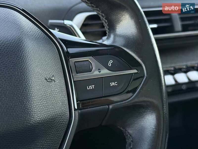 Внедорожник / Кроссовер Peugeot 5008 2017 в Кривом Роге фото 45 Внедорожник / Кроссовер Peugeot 5008 2017 в Кривом Роге
