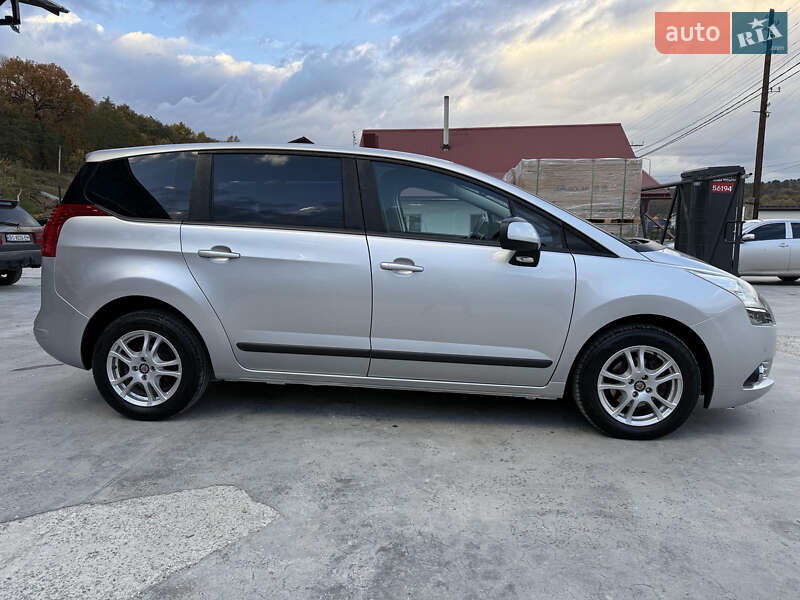 Микровэн Peugeot 5008 2010 в Теребовле