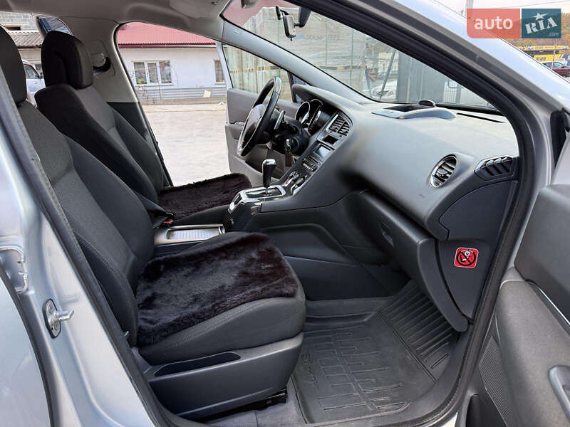 Микровэн Peugeot 5008 2010 в Теребовле