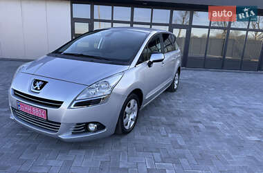Мікровен Peugeot 5008 2013 в Бучачі