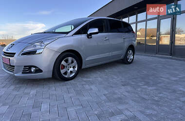 Микровэн Peugeot 5008 2013 в Бучаче