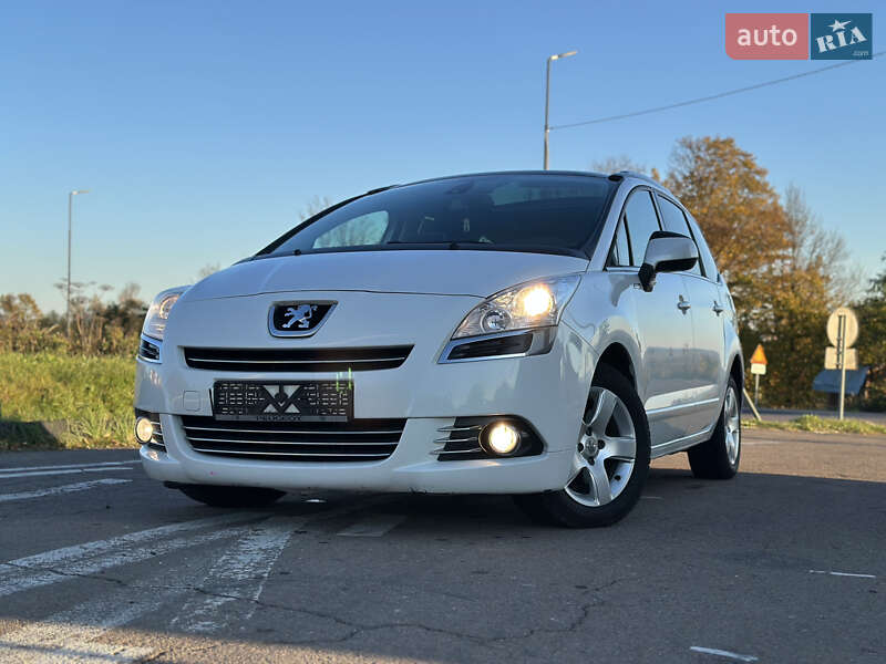 Peugeot 5008 2013
