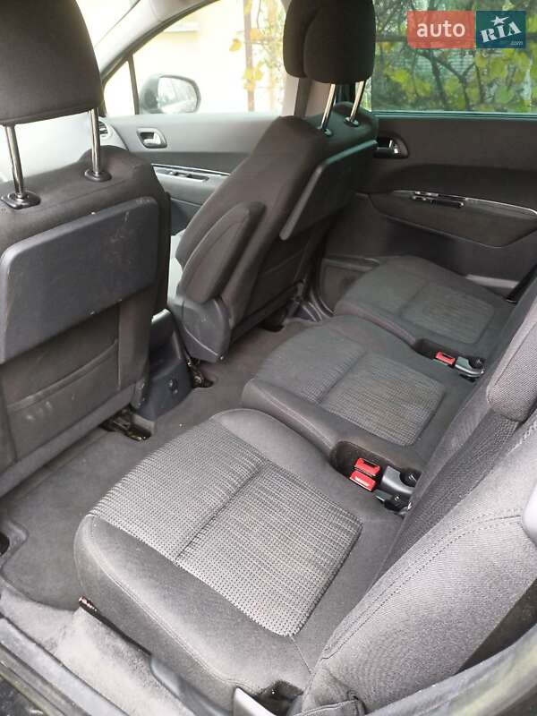 Микровэн Peugeot 5008 2013 в Житомире