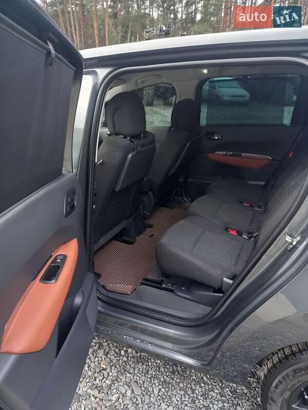 Микровэн Peugeot 5008 2009 в Славуте фото 20 Микровэн Peugeot 5008 2009 в Славуте