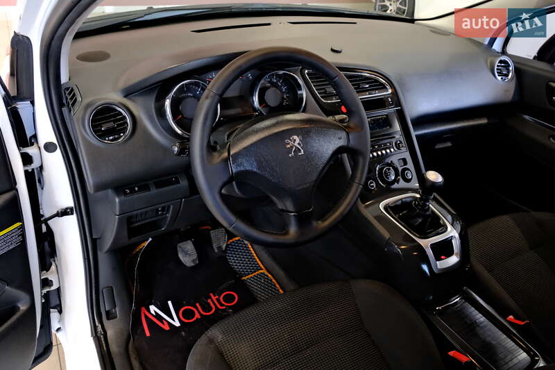 Микровэн Peugeot 5008 2014 в Одессе