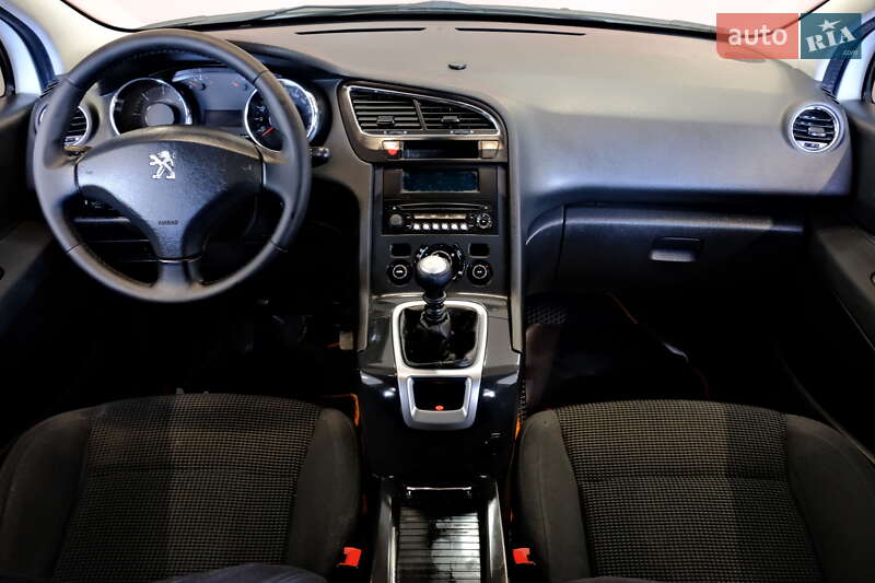 Микровэн Peugeot 5008 2014 в Одессе