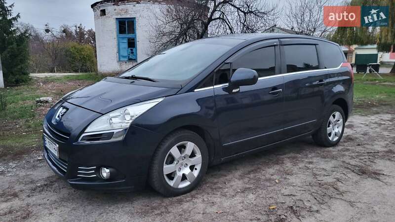 Микровэн Peugeot 5008 2009 в Миргороде