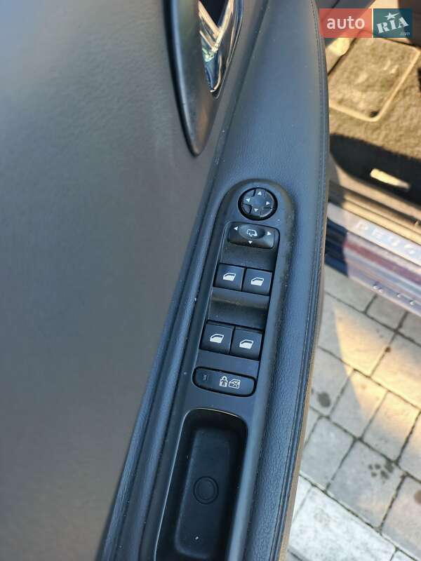 Мікровен Peugeot 5008 2009 в Кам'янці-Бузькій фото 6 Мікровен Peugeot 5008 2009 в Кам'янці-Бузькій