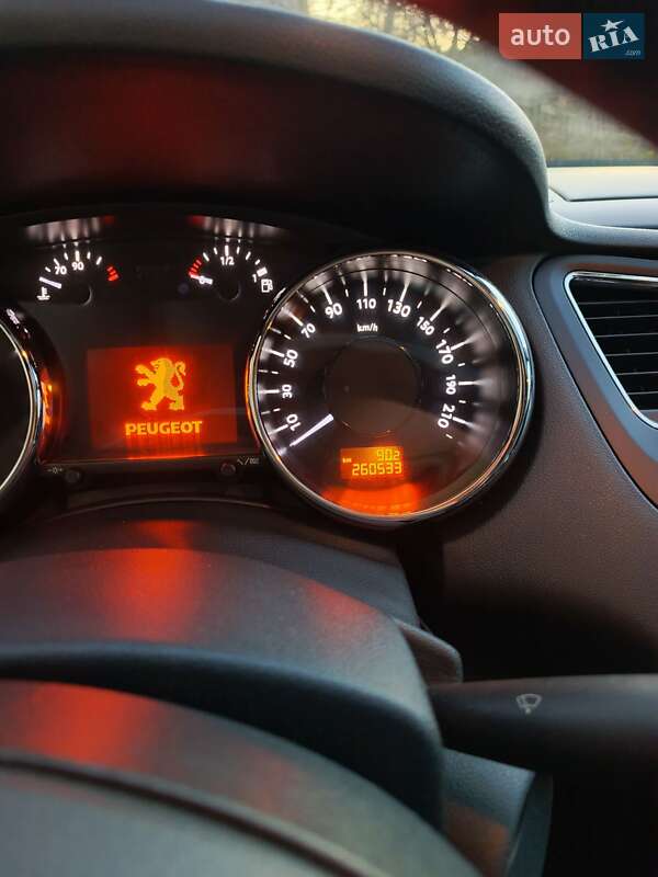 Мікровен Peugeot 5008 2009 в Кам'янці-Бузькій фото 16 Мікровен Peugeot 5008 2009 в Кам'янці-Бузькій
