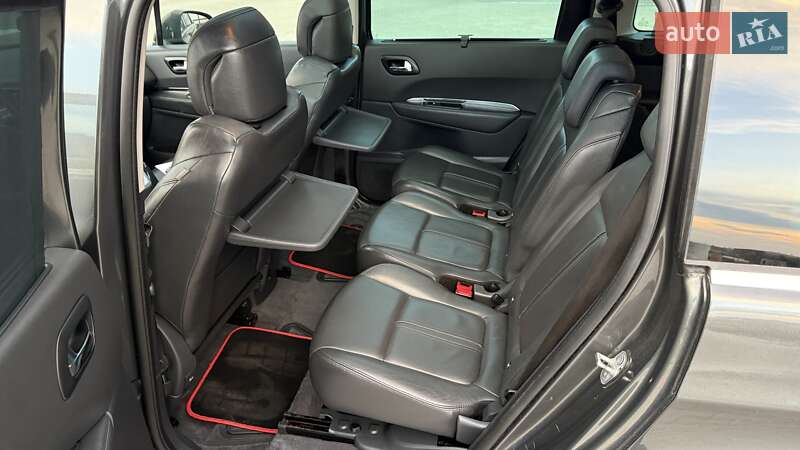 Микровэн Peugeot 5008 2013 в Тернополе фото 22 Микровэн Peugeot 5008 2013 в Тернополе