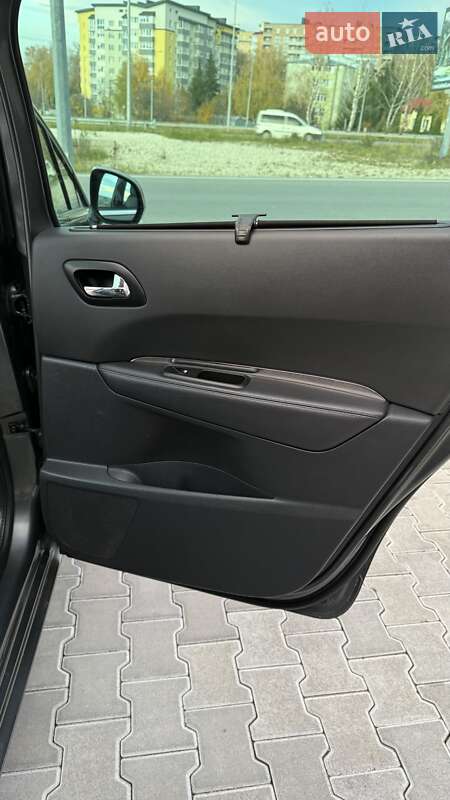 Микровэн Peugeot 5008 2013 в Тернополе фото 26 Микровэн Peugeot 5008 2013 в Тернополе