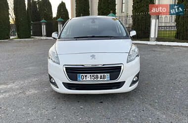 Микровэн Peugeot 5008 2015 в Дубно