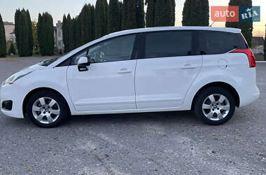 Микровэн Peugeot 5008 2015 в Дубно
