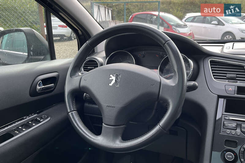 Микровэн Peugeot 5008 2011 в Стрые