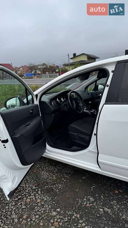 Микровэн Peugeot 5008 2016 в Ковеле фото 10 Микровэн Peugeot 5008 2016 в Ковеле