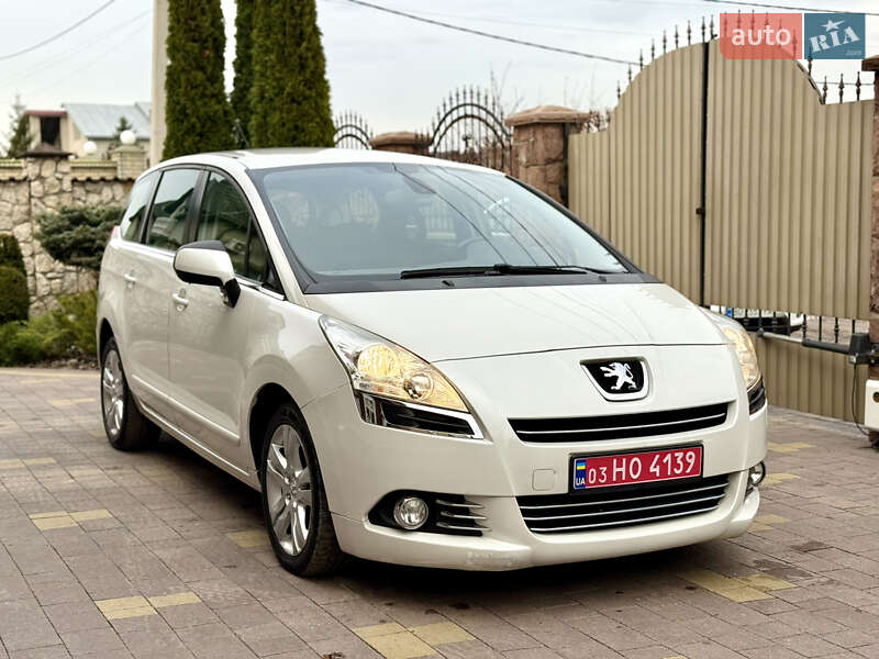 Микровэн Peugeot 5008 2012 в Тернополе