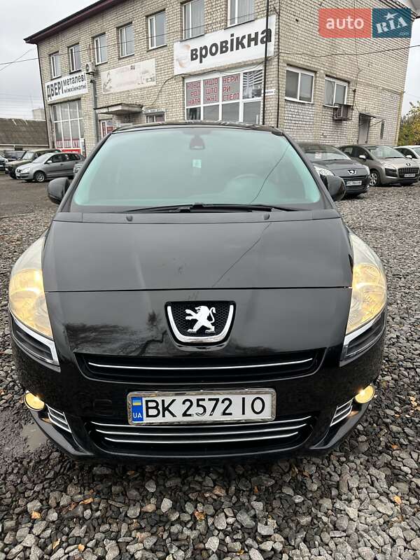 Микровэн Peugeot 5008 2010 в Смеле