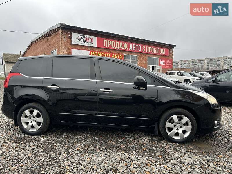 Микровэн Peugeot 5008 2010 в Смеле