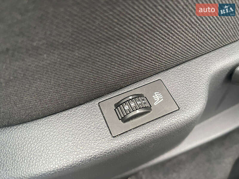 Микровэн Peugeot 5008 2011 в Ровно