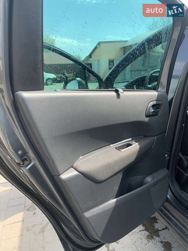 Микровэн Peugeot 5008 2010 в Ровно фото 10 Микровэн Peugeot 5008 2010 в Ровно